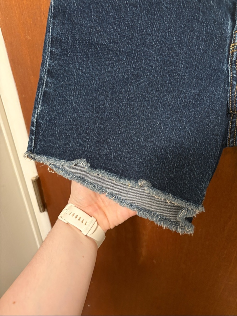 NWT Levi’s 501 Mid Thigh Shorts - Picture 7 of 13